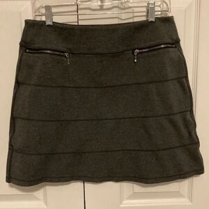 NWOT Athleta Strata Ponte Knit skirt zipper pockets M